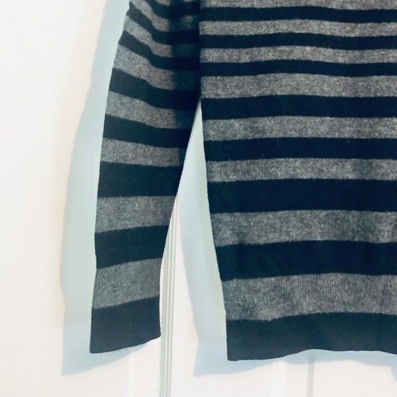 [SMART SET] Striped Sweater - Picture 3 of 5